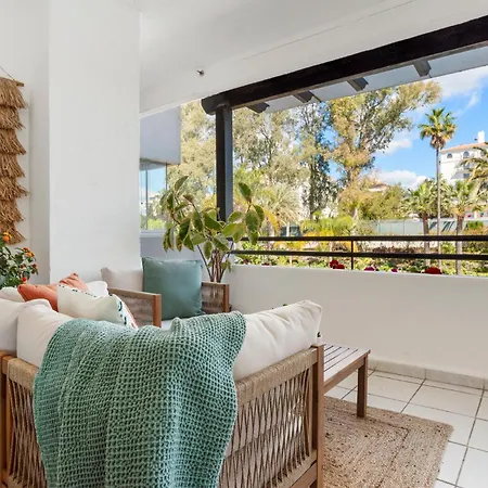 Charming And Spacious In Medina Garden - Puerto Banus Apartment *