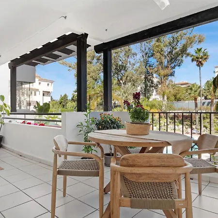Charming And Spacious In Medina Garden - Puerto Banus Apartment *
