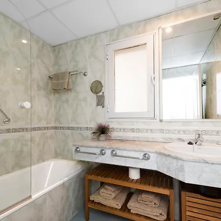 Charming And Spacious In Medina Garden - Puerto Banus Apartment Marbella